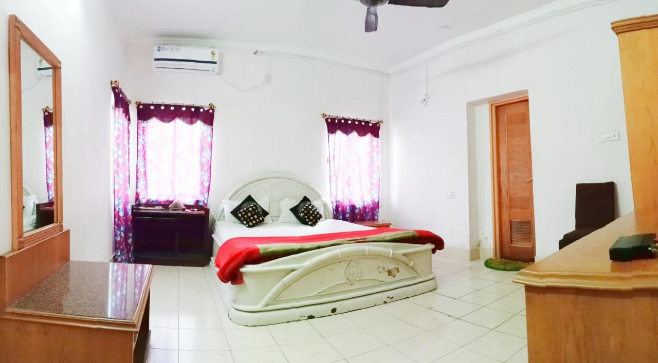 Hôtel The Regency à Dibrugarh Extérieur photo
